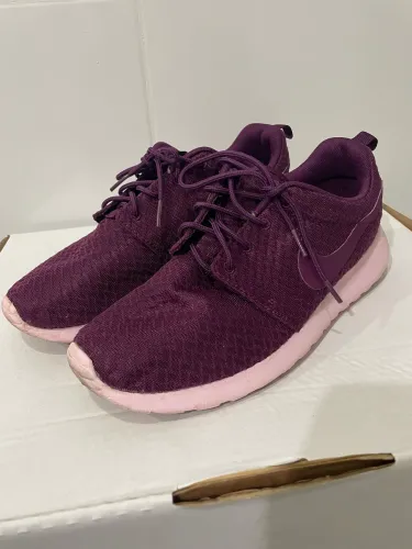 Tênis Nike Roshe one mulberry 