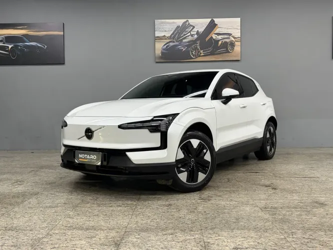 Volvo EX30 E60 Core (elétrico) 2024