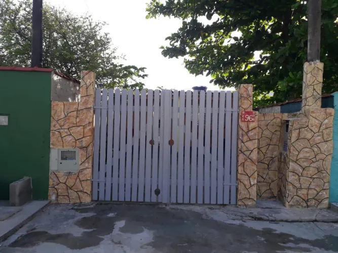 Casa Barata à Venda em Ilha Comprida - Excelente Oportunidade, Perto da Praia!