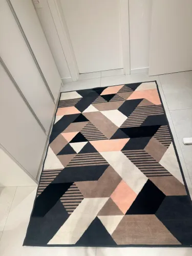 Tapete geométrico 1,90 x 1,33 m - higienizado