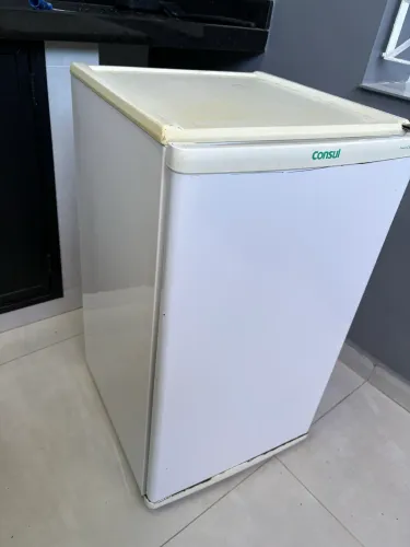 Freezer Cônsul 66 litros - Funcionando perfeitamente 