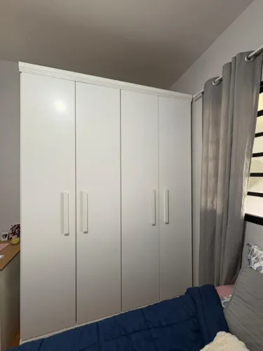 Guarda roupa perfeito estado 1,60 largura