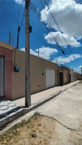 Casa com 3 dormitórios para alugar por R$ 1.300,00/mês - Aeroporto - Juazeiro do Norte/CE