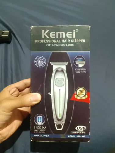 Máquina de Acabamento/Barba Kemei 1949 (Toda em Metal) - Bom Estado!