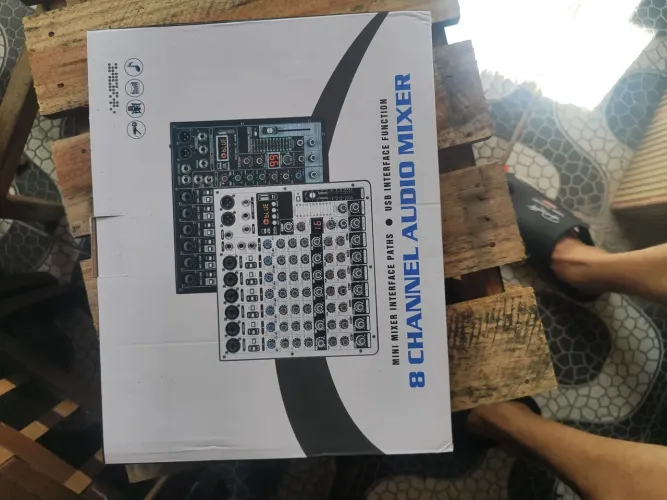 Mesa de som 06 canais TKL 