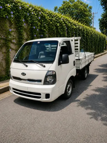 KIA BONGO K2500 2.5 4X2 TB DIESEL 4X2
