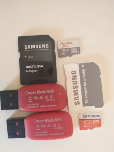 Kit armazenamento 2 Pen Drive 2 Cartão memória - LEIA DESCRIÇÃO