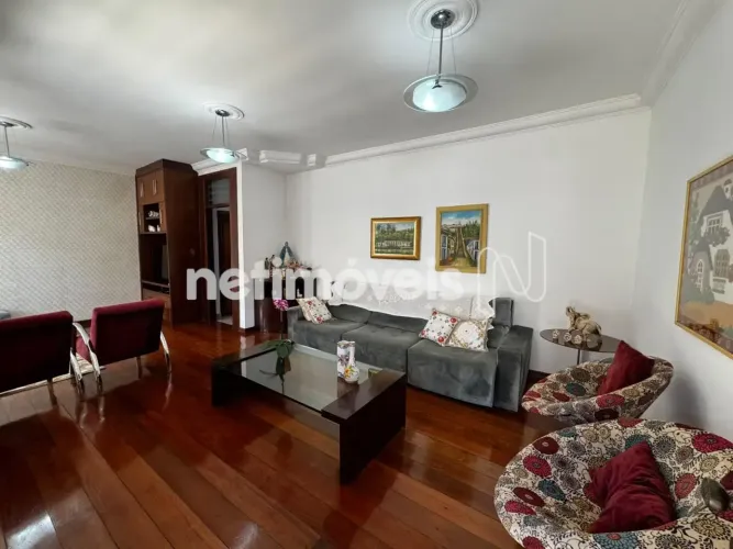 Casa 360m²; no Paquetá  Conforto, espaço e excelente localização