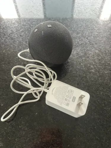 Alexa Amazon Echo Dot (4ª Geração) (número de modelo B7W64E).