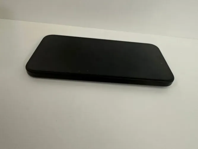 iPhone 16 Plus 256GB ? Preto