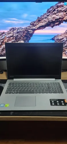 Notebook Lenovo Ideapad 320 - i7 + placa de vídeo dedicada