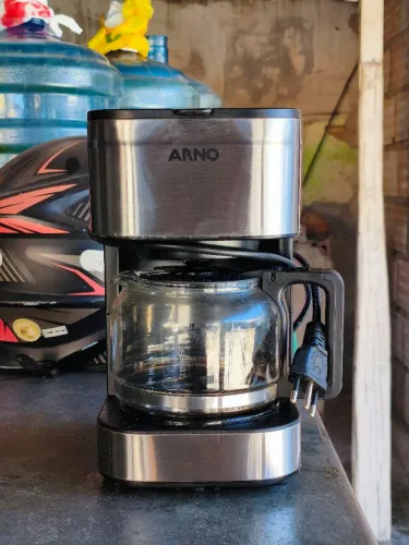 Cafeteira Elétrica com Filtro Preferita Inox 750ml 550W - Arno