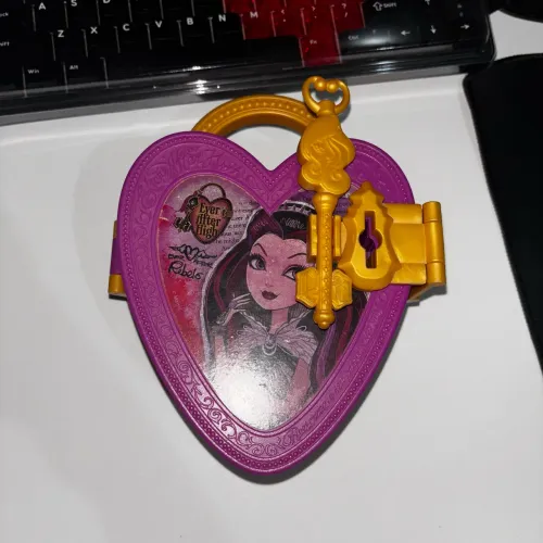 Maleta Apple White/Raven Queen (Ever After High)