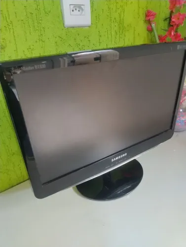 Monitor de 20 polegadas funcionando perfeitamente 