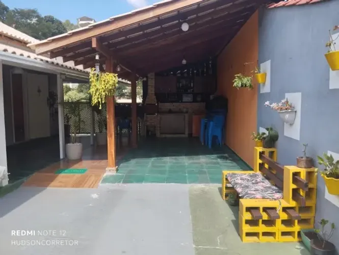 Ótima casa em Bom Jardim - RJ.