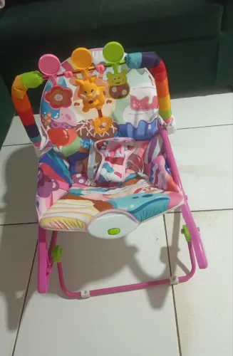 Cadeirinha de descanso infantil