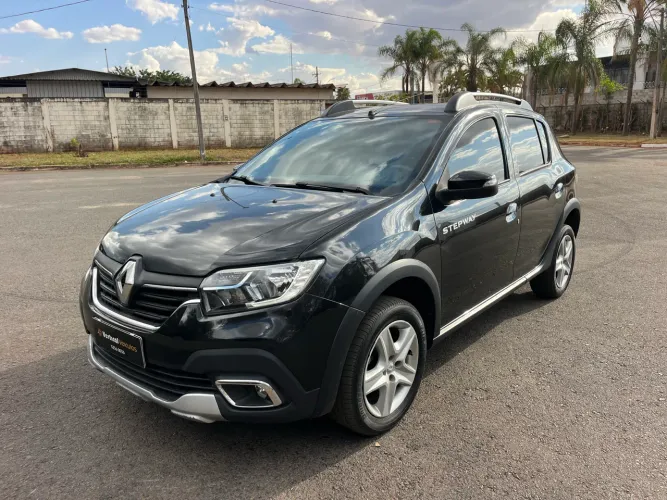 Renault Stepway Zen Flex 1.6 16V Mec. 2024