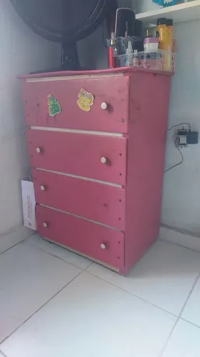 Cômoda Rosa