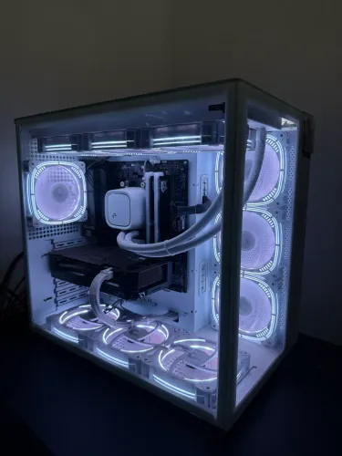 PC GAMER RX 7600 8GB + RYZEN 7 5700X + 16GB RAM + SSD 1TB