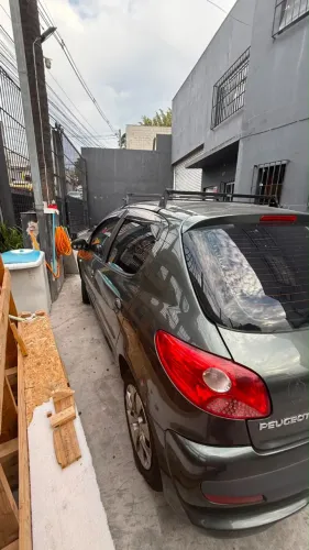 Peugeot 207 XR 1.4 Flex 8V 3P 2009