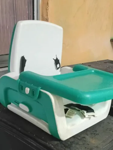 CADEIRINHA DE ALIMENTAÇÃO INFANTIL
