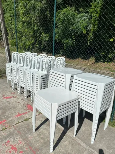 Aluguel de Mesas e Cadeiras PVC - Entrega em Florianópolis