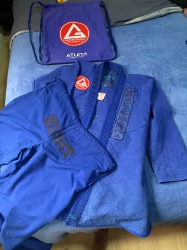 Kimono Gracie Barra azul