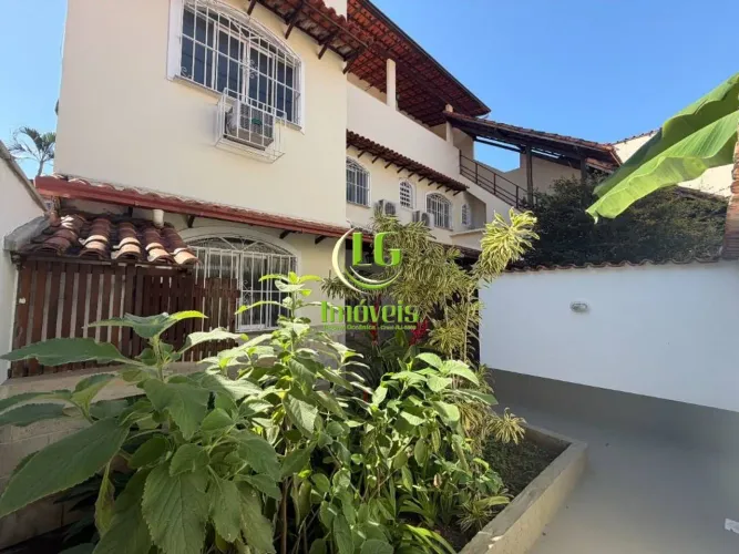 Casa com 4 quartos para alugar, 300 m² por R$ 6.000/mês - Piratininga - Niterói/RJ