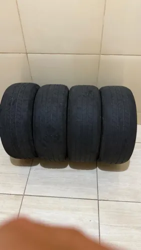 Pneus Bridgestone 215/50 R17