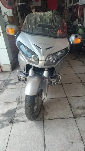 Honda goldwing