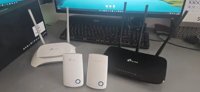 2 roteadores WiFi + 2 Repetidores WiFi tp-link