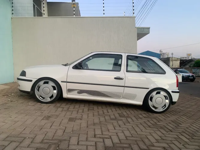 Volkswagen Gol Geração III 1.0 MI 8V Gasolina Mec. 2P 2001