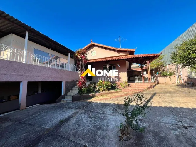 Casa à venda, 3 quartos, 3 vagas, Milionários - Belo Horizonte/MG