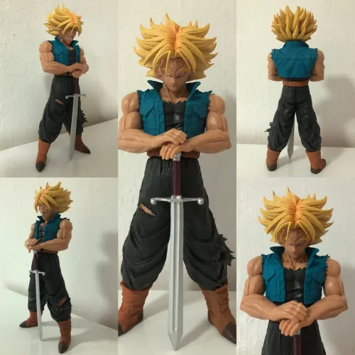 DRAGON BALL TRUNKS 25CM UMA LINDA PEÇA