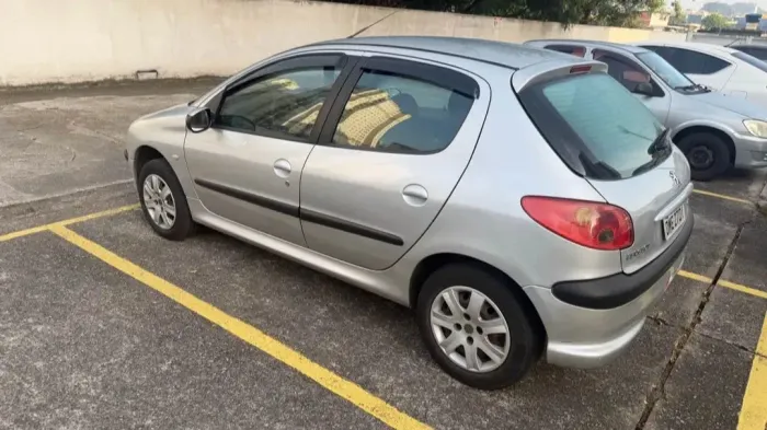 Peugeot 206 Presence 1.4/ 1.4 Flex 8V 5P 2004