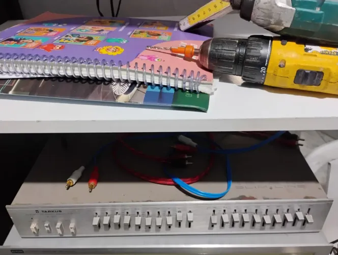 Equalizador tarkus  te 210 todo ok completinho e funcionando 