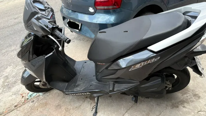 Moto elite 2022 baixo km 