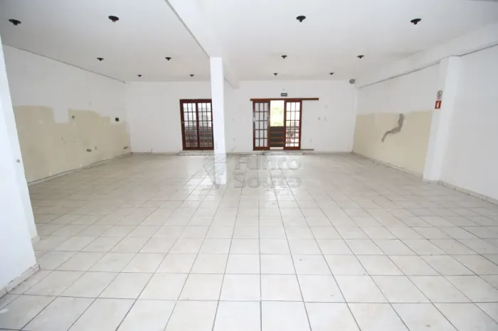 Espaçosa Sala Comercial com Recursos Exclusivos na Avenida Ferreira Viana