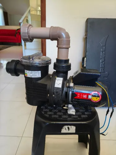Motobomba para piscina Sibrape BPF 033 PO com motor WEG 1/3cv 220V seminova excelente
