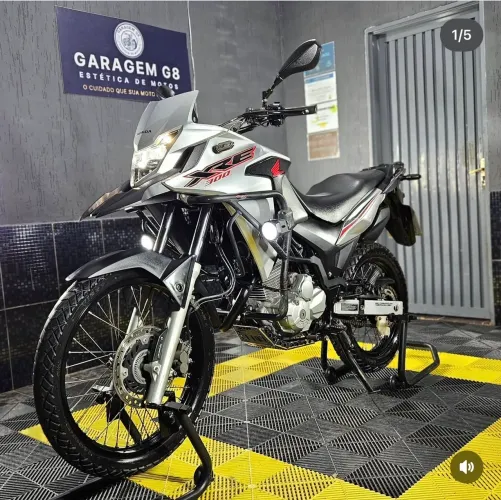 Xre 300 prata 2021 Flex