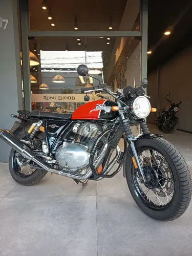 ROYAL ENFIELD INTERCEPTOR 650 2021