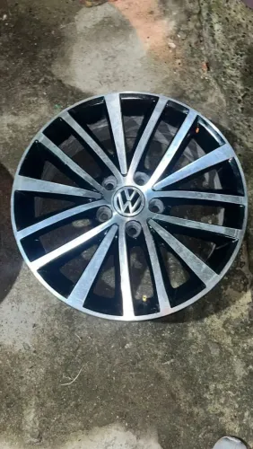 Rodas aro 17 modelo Queensland<br>Originais Volkswagen<br>Furação 5x112