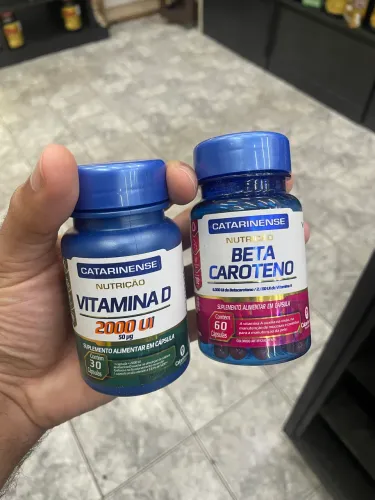 Vitamina D 2000 UI /Beta Caroteno (direita)