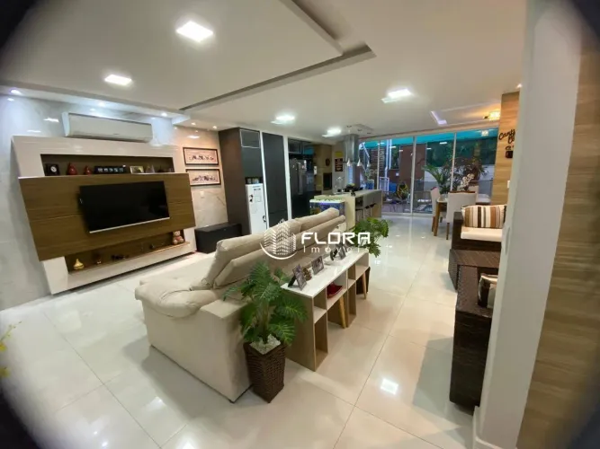 BAIXOU !!!!Casa com 3 dormitórios à venda, 180 m² por R$ 1.900.000 - Camboinhas - Niterói/