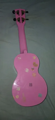 UKULELE