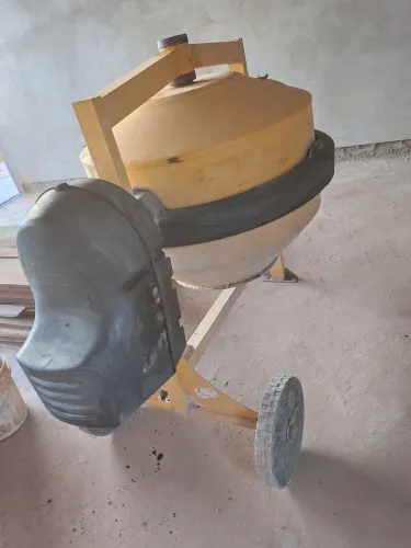 Betoneira 400 litros menegotti