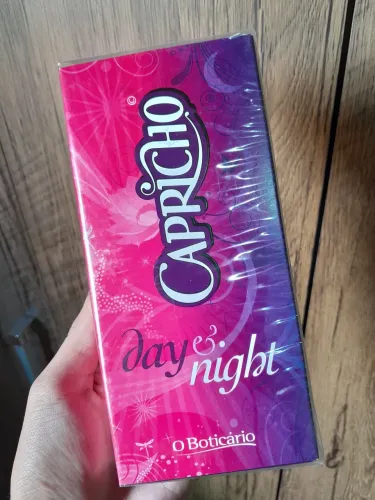 Perfume Capricho Day e Night O Boticário, Versão Antiga! ( Leia A Descrição! )