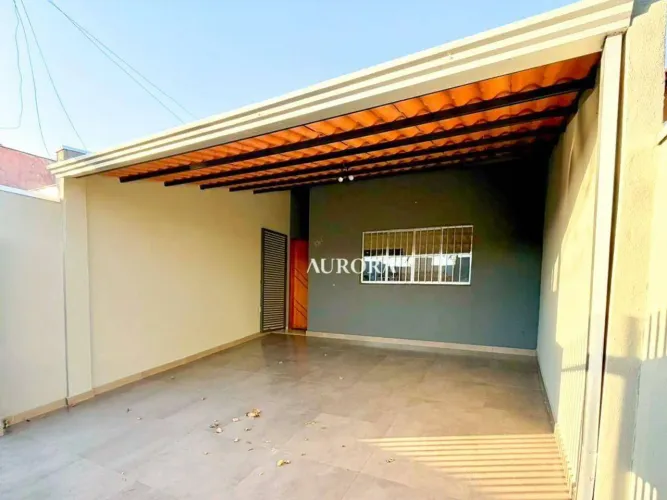 Casa com 2 dormitórios à Venda, 115 m² por R$ 330.000, Jd. Colúmbia, Londrina-PR