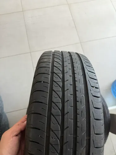 Vendo 02 Pneus good year Efficient Grip 205/60R15