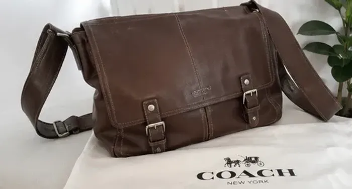 Bolsa Coach Original em Couro Marrom